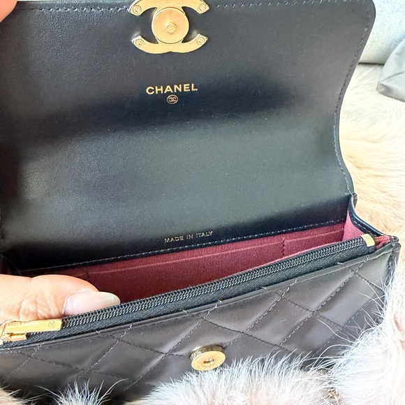 Chanel mini Flap bag with adjustable chain - Picture 5 of 12